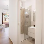 4711 Boutique דירה